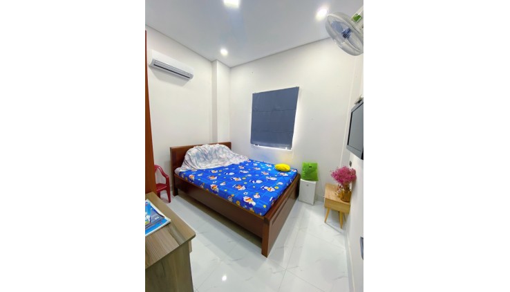 Bán Gấp Nhà HXH Nơ Trang Long 7x9 ngay ĐH Văn Lang Chỉ 5.5 Tỉ